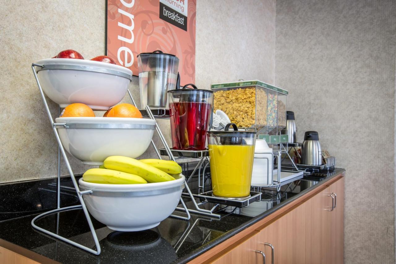 Comfort Suites Victorville-Hesperia Ngoại thất bức ảnh