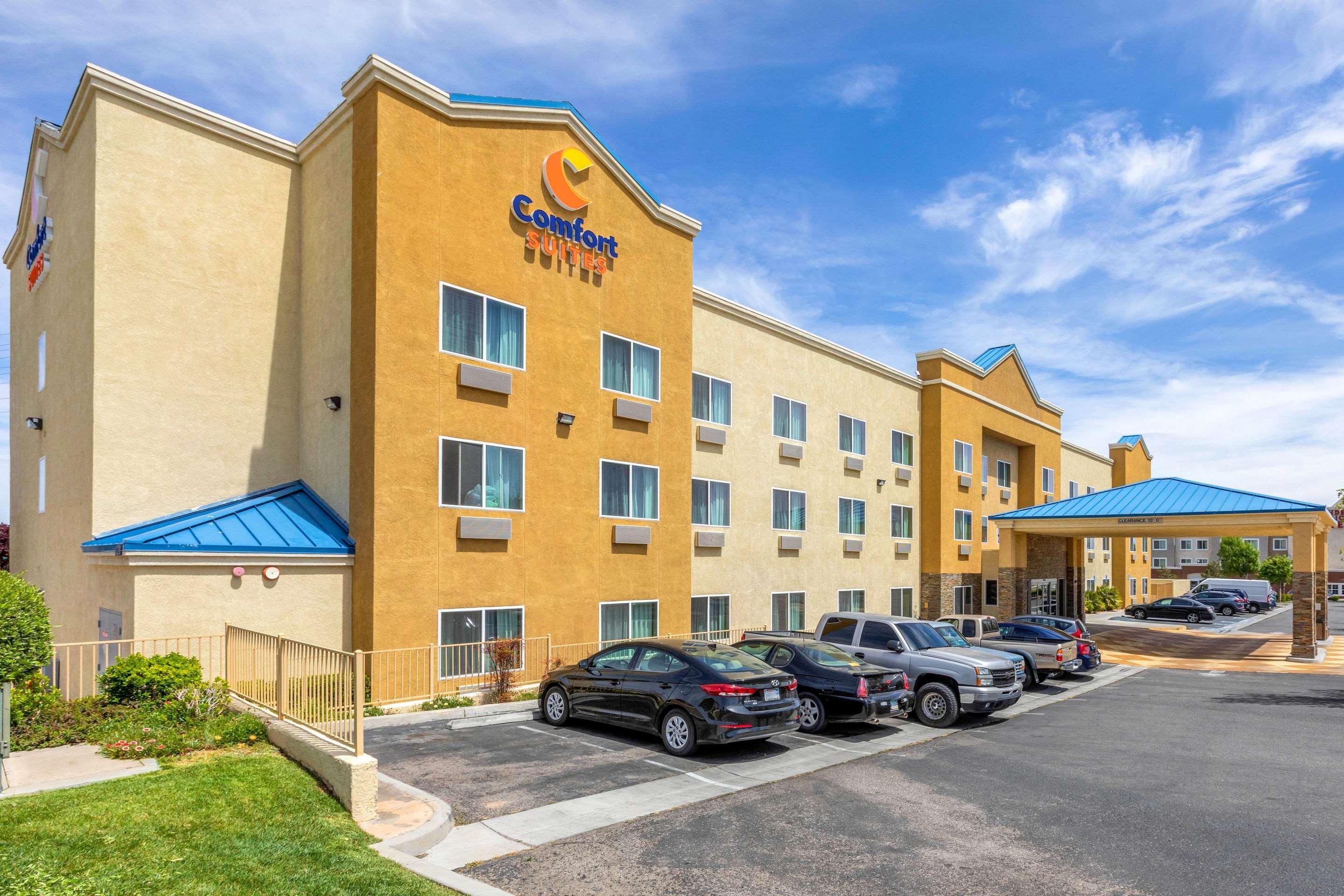 Comfort Suites Victorville-Hesperia Ngoại thất bức ảnh