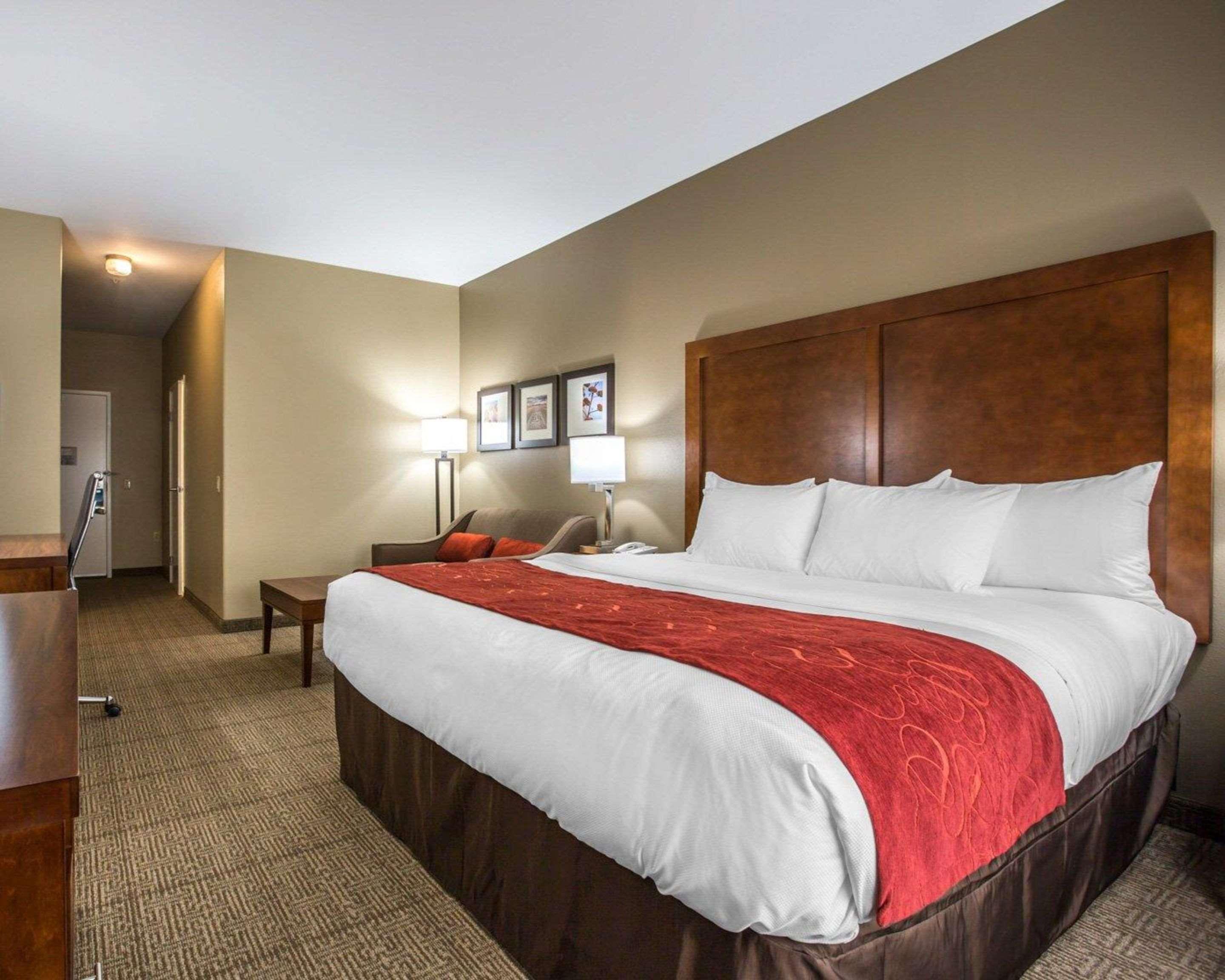 Comfort Suites Victorville-Hesperia Ngoại thất bức ảnh