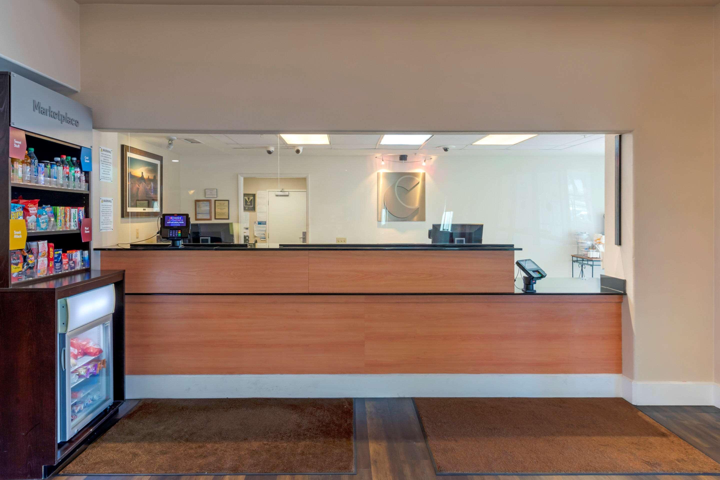 Comfort Suites Victorville-Hesperia Ngoại thất bức ảnh