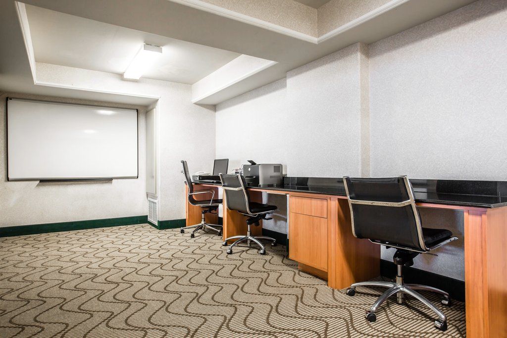 Comfort Suites Victorville-Hesperia Ngoại thất bức ảnh